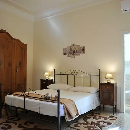 Rosy 住宿加早餐酒店 4*