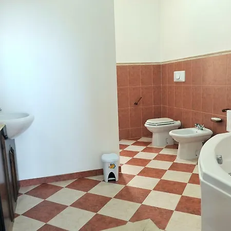 住宿加早餐酒店 Rosy 帕奥拉