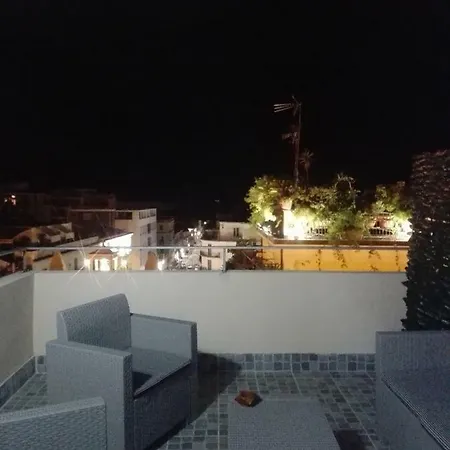 Oda ve Kahvaltı Rosy